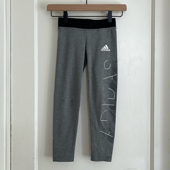 Adidas Size 7 8 Dark Gray Athletic Leggings Sports Athleisure Exercise Pants - Picture 2 of 8